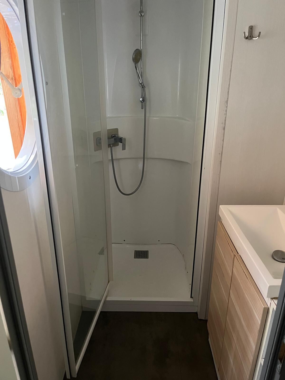 T3 Contemporânea — mobilhome usada em madeira